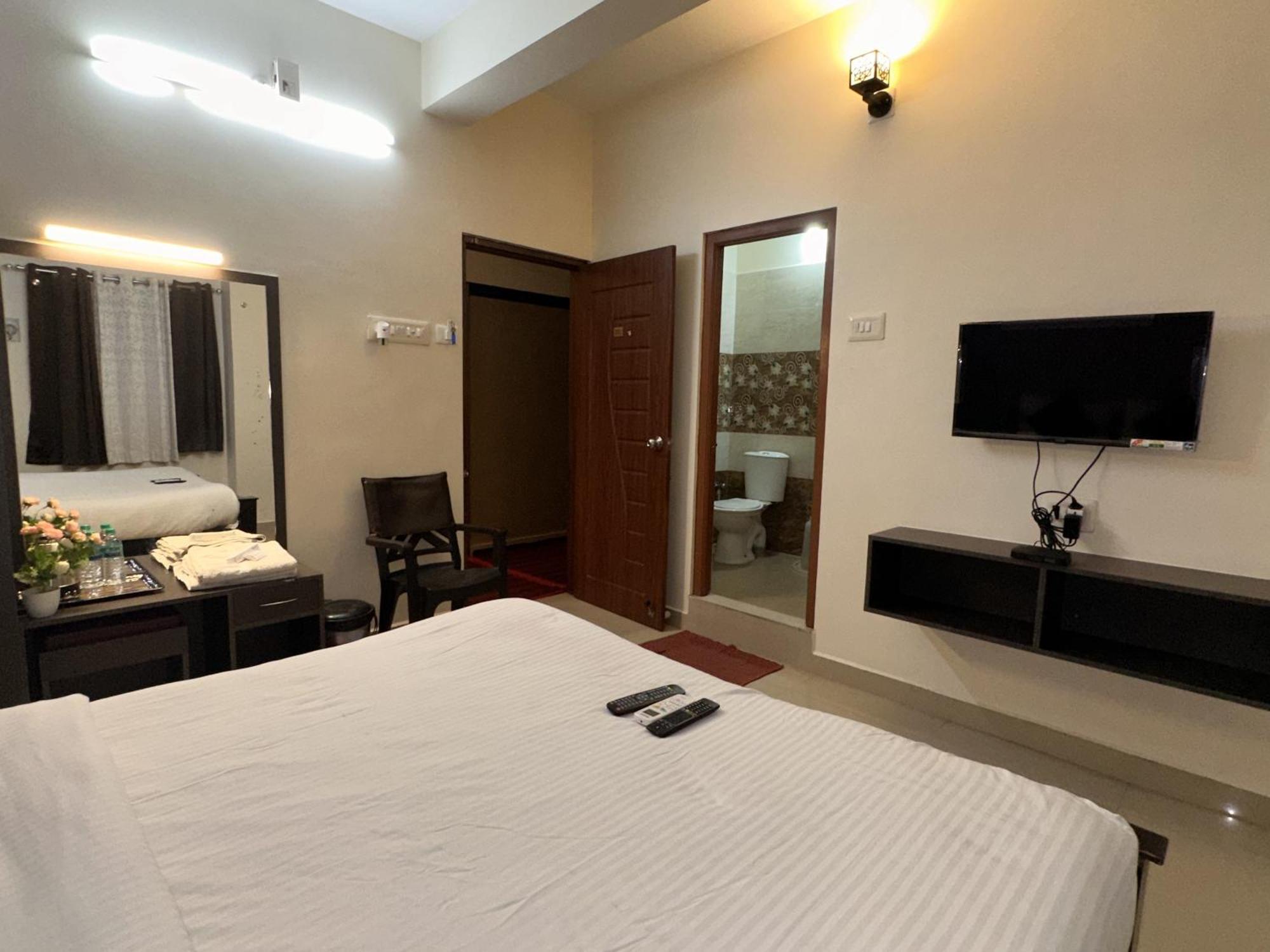 Srichand Business Class Rooms Thiruvallur Dış mekan fotoğraf